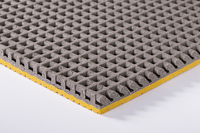 ظهر المسار المطاطي البيئي الجاهز من GOMER