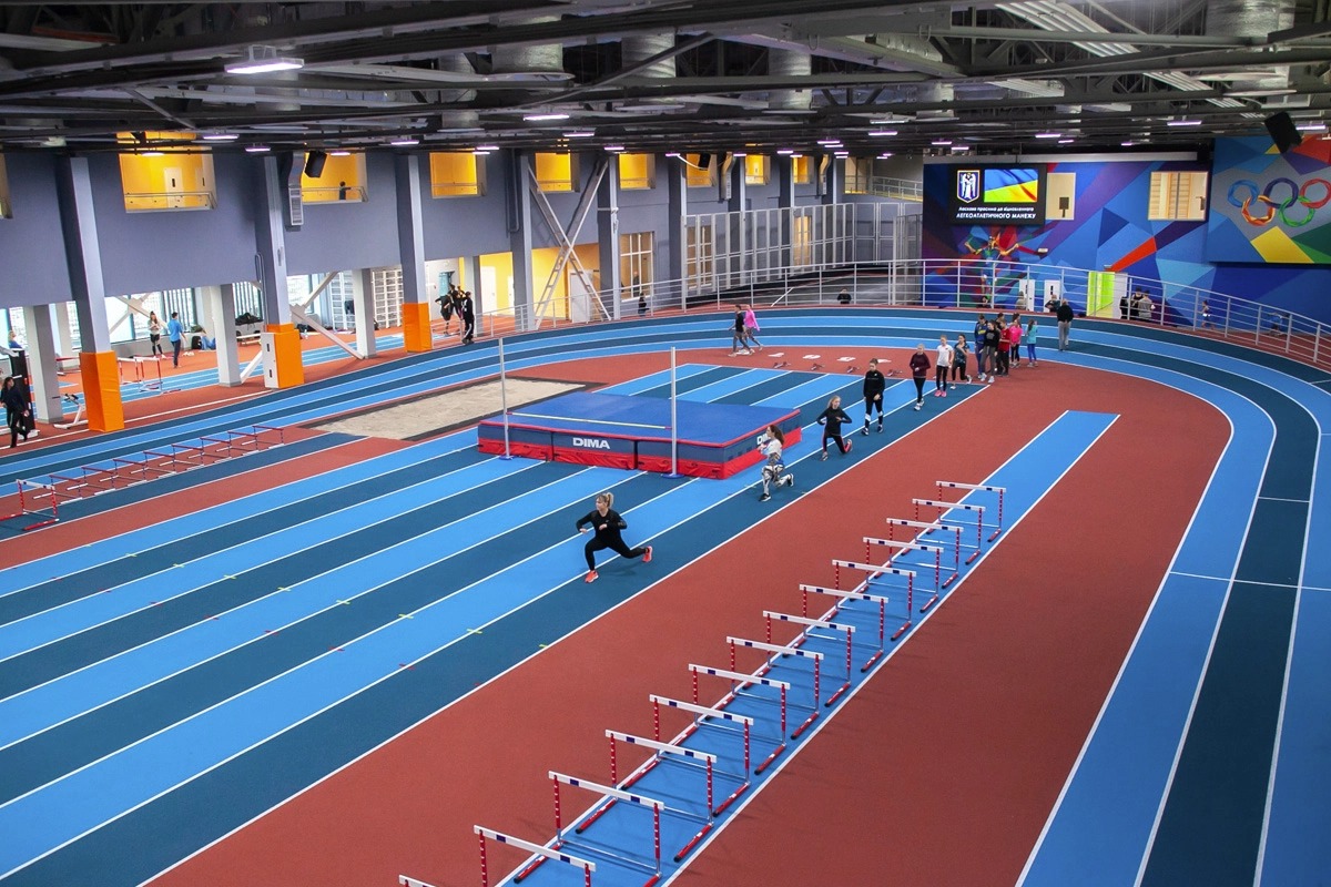 Prefabricated rubber sport runways